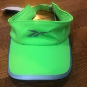 Reebok Performance Run Visor in Green Gecko